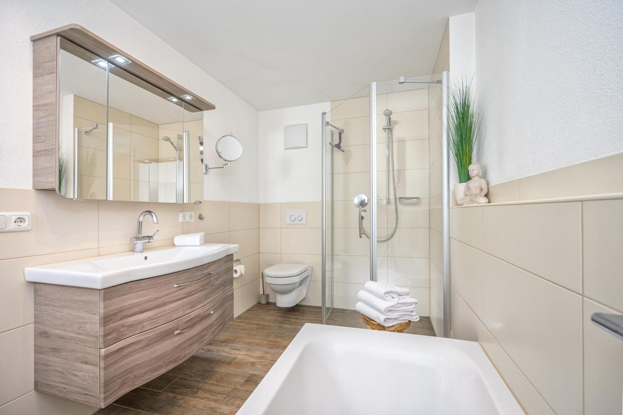 Haus "Bergblick" Ferienwohnung Falken Mit 1 Schlafzimmer 오버스타우펜 외부 사진